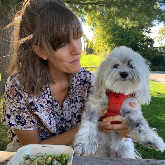 🥰 Meet your Posher, Angie 🥰 - Picture 2 of 2